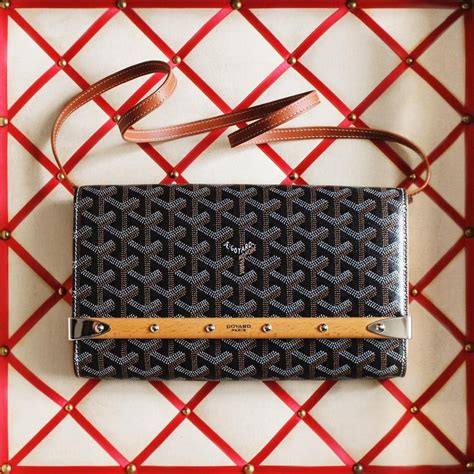 goyard large clutch|goyard clutch price.